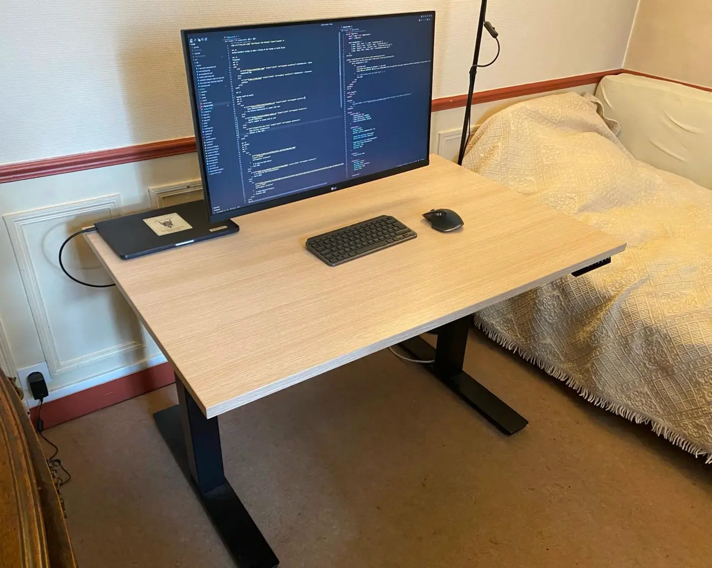 Antoine's desk setup